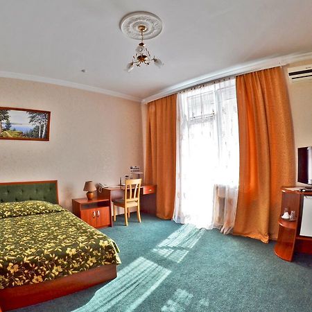Afina Hotel ニーコポリ エクステリア 写真