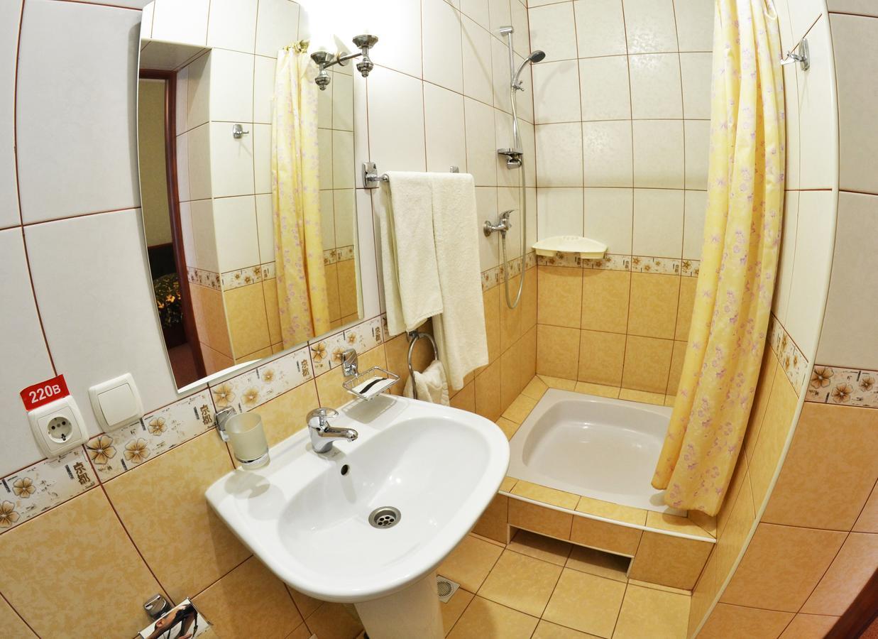 Afina Hotel ニーコポリ エクステリア 写真